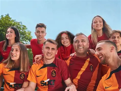 加拉塔萨雷欧冠征途:逆袭风暴,黑马狂飙